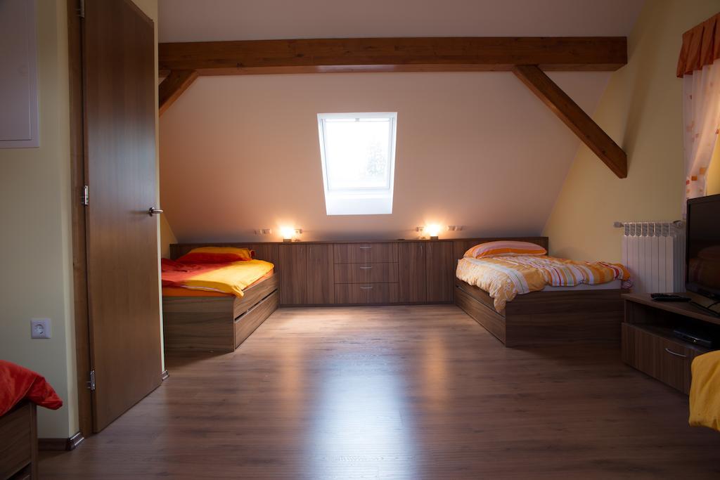Ferienwohnung Charming Countryside House Lome Zimmer foto